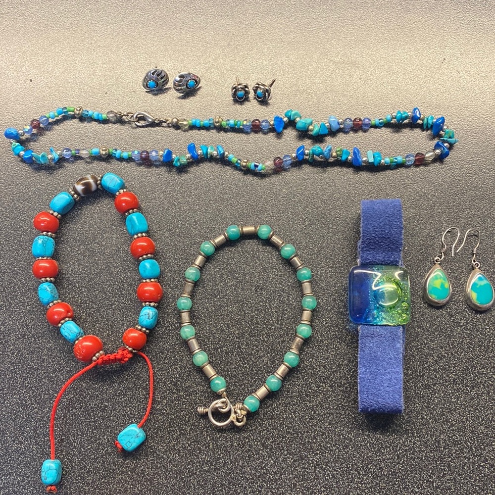 Lot of Womens jewelry- turquoise variety